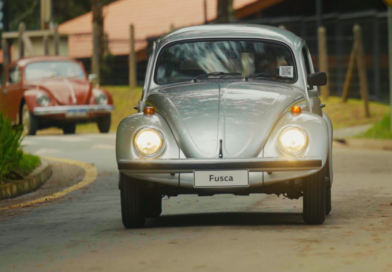 VW e CARDE celebram a história do Fusca com troca inédita de veículos