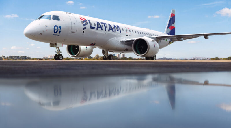 Latam e Embraer celebram o primeiro E195-E2 da história da companhia aérea